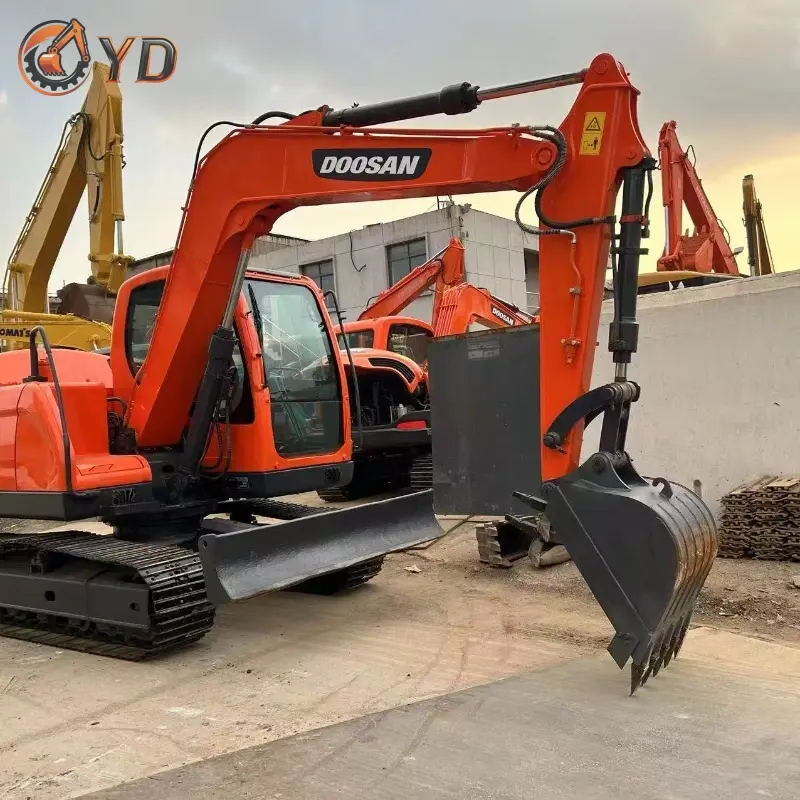 Durable Used DOOSAN DX80 Midi Excavator