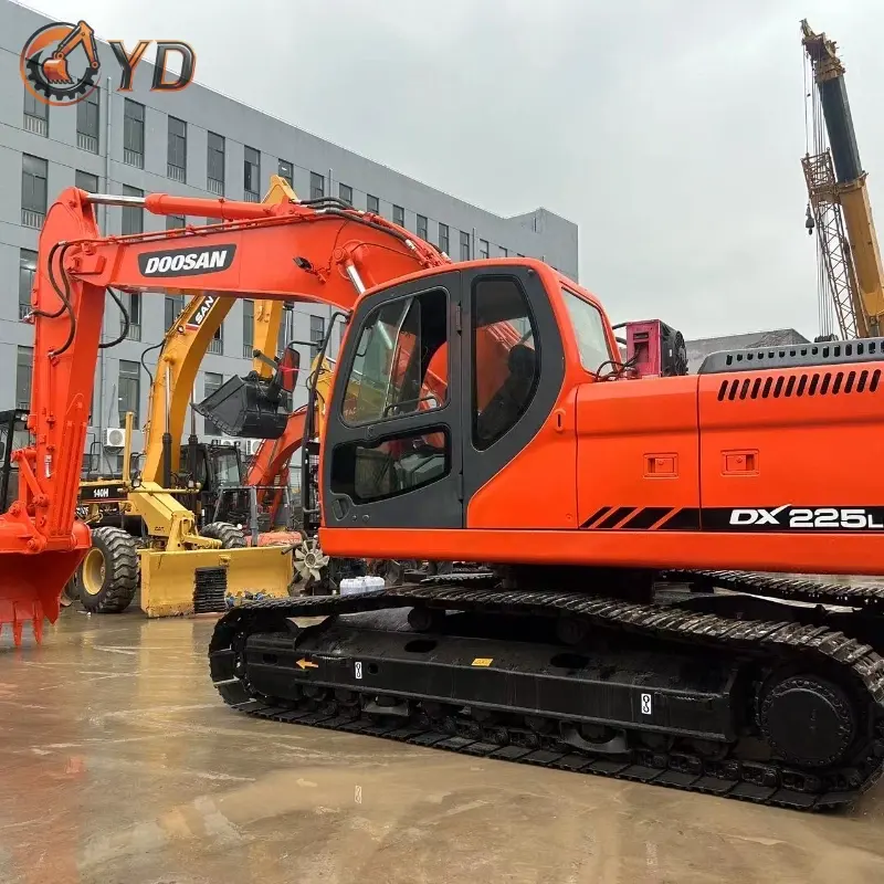 Good Performance Used DOOSAN DX225 Large Excavator
