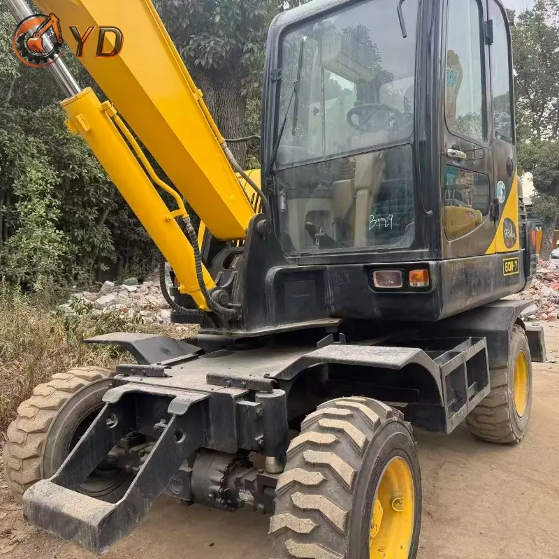 Mini Hot Sale Used Hyundai 60W-7 Compact Wheeled Excavator Agricultural Solution